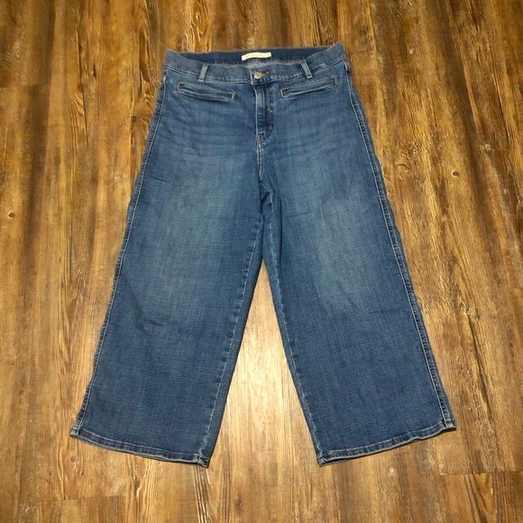 Levi's Jeans Women's 10 Classic Wide Leg Cropped High Rise Retro Denim Classic - Picture 1 of 8